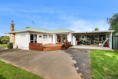 Photo of property in 22 Sandspit Road, Waiuku, 2123
