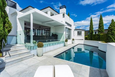 Photo of property in 1 Arthur Crescent, Hauraki, Auckland, 0622