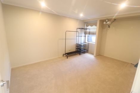 Photo of property in 9 Touhou Road, Hobsonville, Auckland, 0616
