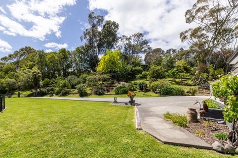Photo of property in 137 Tauroa Road, Havelock North, 4130