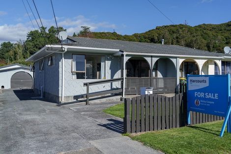 Photo of property in 5a Maire Street, Wainuiomata, Lower Hutt, 5014