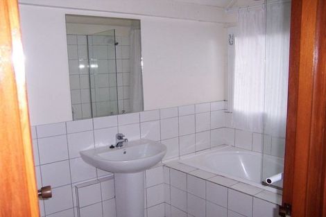 Photo of property in 1/136 Holly Road, St Albans, Christchurch, 8014