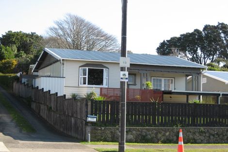 Photo of property in 2/22 Dartmoor Avenue, Westown, New Plymouth, 4310