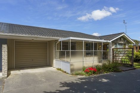 Photo of property in 1/5a Purakanui Place, Northwood, Christchurch, 8051