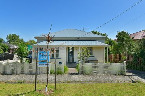 Photo of property in 31 Garfield Road, Helensville, 0800