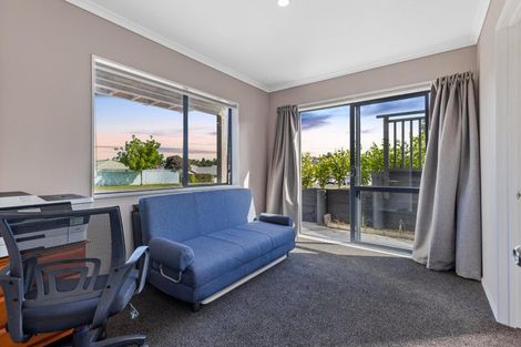 Photo of property in 50 Garton Drive, Massey, Auckland, 0614