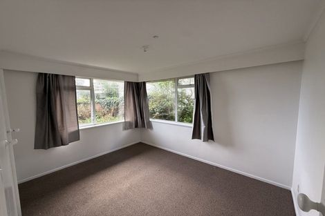 Photo of property in 2 Stanley Road, Glenfield, Auckland, 0629