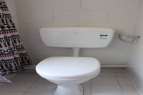 Photo of property in 5/48 Mcleod Road, Henderson, Auckland, 0612