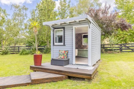 Photo of property in 15 Maharakeke Road, Waipukurau, 4281