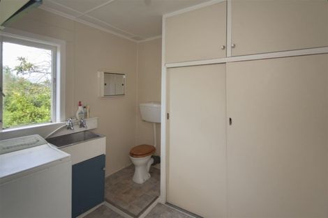 Photo of property in 300 Great North Road, Henderson, Auckland, 0612