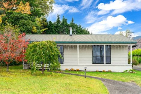 Photo of property in 10 Sunset Street, Hilltop, Taupo, 3330
