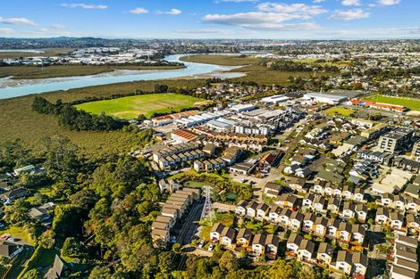 Photo of property in St Claire Village, 75/172 Mcleod Road, Te Atatu South, Auckland, 0610