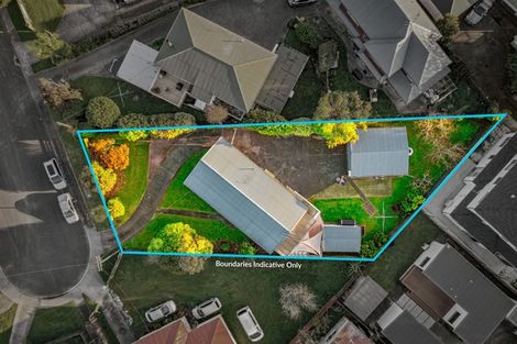 Photo of property in 14 Ascot Avenue, Henderson, Auckland, 0610