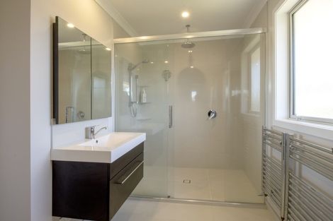 Photo of property in 40 Resolution Drive, Whitby, Porirua, 5024