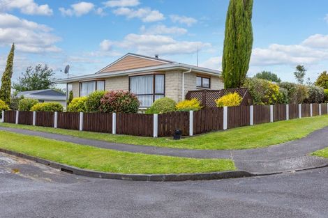 Photo of property in 74 Ormond Street, Woodville, 4920