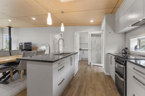 Photo of property in 3 Takapu Road, Manakau, Levin, 5573