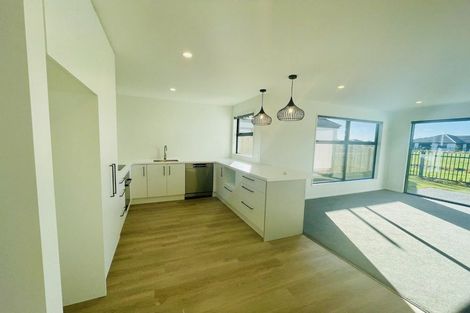 Photo of property in 4 Riroriro Lane, Halswell, Christchurch, 8025