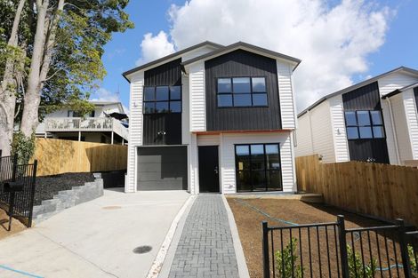 Photo of property in 1b Kirkdale Place, Northcross, Auckland, 0632