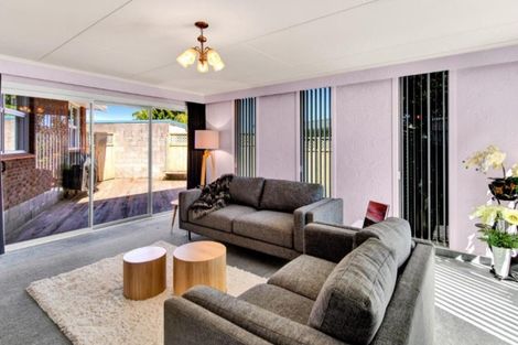 Photo of property in 9 Kennedy Place, Merrilands, New Plymouth, 4312