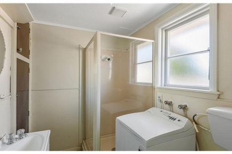 Photo of property in 34 Roche Avenue, Upper Riccarton, Christchurch, 8041