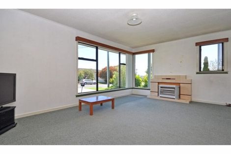 Photo of property in 1/22 Holland Road, Hillcrest, Auckland, 0627