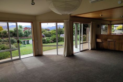 Photo of property in 15b Heuchan Lane, Wanaka, 9305