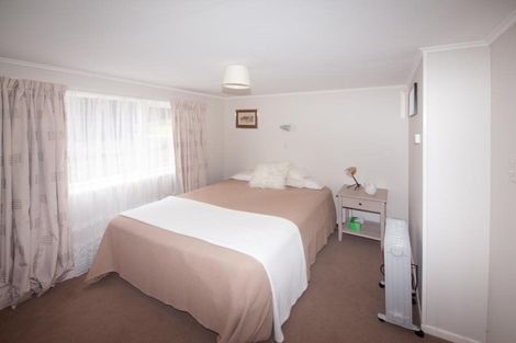 Photo of property in 11 Braemar Terrace, Johnsonville, Wellington, 6037