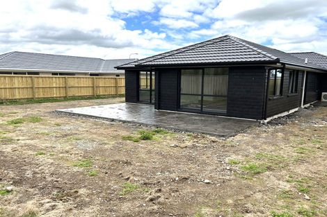 Photo of property in 77 Northmoor Boulevard, Rolleston, 7615