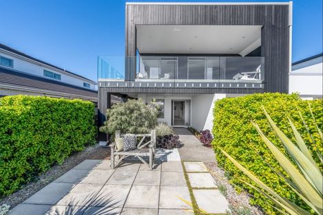 Photo of property in 8a The Parade, Bucklands Beach, Auckland, 2012