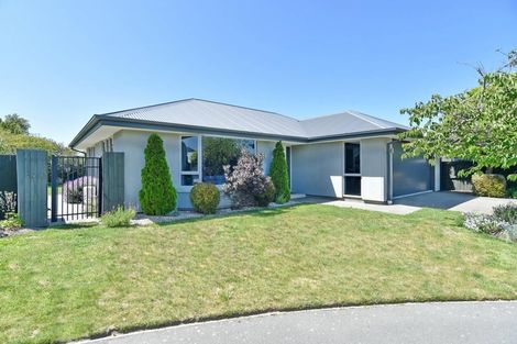 Photo of property in 4 Hurst Place, Parklands, Christchurch, 8083