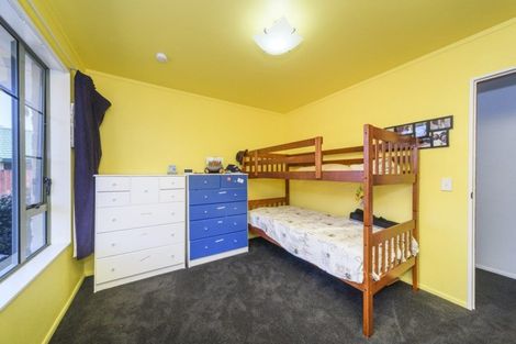 Photo of property in 72 Parnell Heights, Kelvin Grove, Palmerston North, 4414