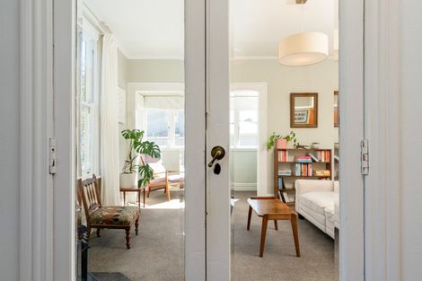 Photo of property in 8 Port Street, Mount Victoria, Wellington, 6011