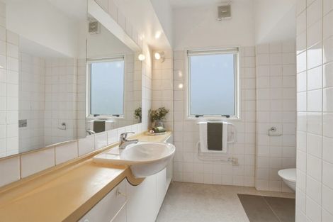 Photo of property in 64 Drivers Road, Maori Hill, Dunedin, 9010