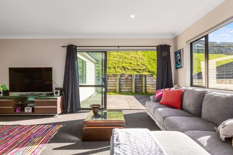 Photo of property in 74 Staithes Drive North, Whitby, Porirua, 5024