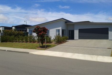 Photo of property in 3 Wangapeka Way, Aotea, Porirua, 5024