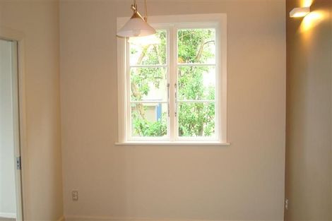 Photo of property in 6 Buckingham Street, Melrose, Wellington, 6023