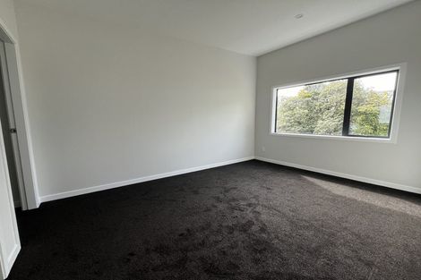 Photo of property in 49 Taylor Terrace, Tawa, Wellington, 5028