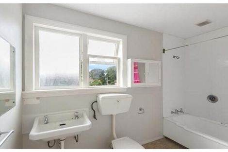 Photo of property in 5 Tara Street, Riccarton, Christchurch, 8041