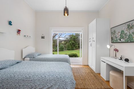 Photo of property in 376 Taiapa Road, Muriwai, Waimauku, 0881