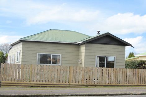 Photo of property in 124 Miranda Street, Stratford, 4332