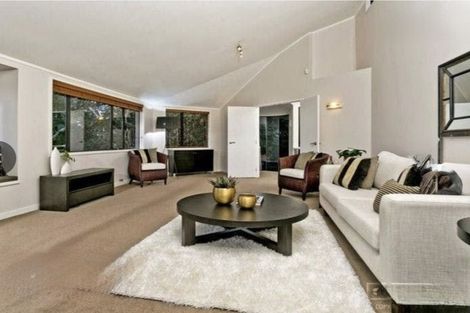 Photo of property in 1/19 Beach Road, Castor Bay, Auckland, 0620
