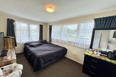 Photo of property in 3 Shearer Crescent, Naenae, Lower Hutt, 5011