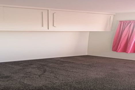 Photo of property in 10 Inca Place, Redwood, Christchurch, 8051