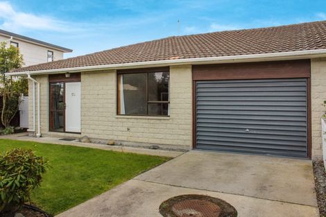 Photo of property in 57 Waratah Street, Avondale, Christchurch, 8061
