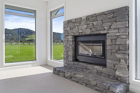 Photo of property in 5 Riverside Way, Clevedon, 2585