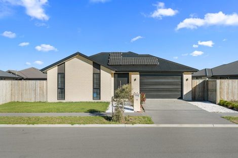 Photo of property in 16 Lomu Way, Rolleston, 7615