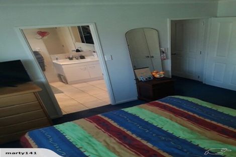 Photo of property in 195 Keri Vista Rise, Papakura, 2110