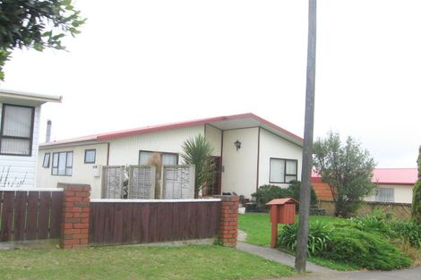 Photo of property in 124 Conclusion Street, Ascot Park, Porirua, 5024