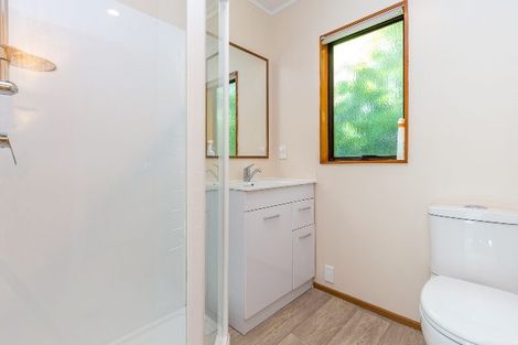 Photo of property in 2/38 Heathcote Road, Castor Bay, Auckland, 0620