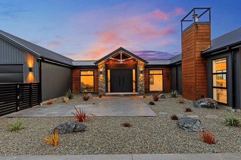 Photo of property in 77 Aranui Road, Kairanga, Palmerston North, 4475
